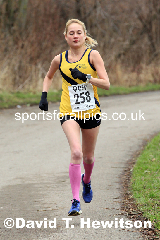 Senior women and veteran women and men over-50s NECAA Road Relay Champs., Hetton Lyons Park, Hetton le Hole, County Durham. Photo: David T. Hewitson/Sports for All Pics